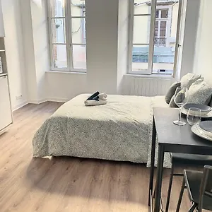 https://gambetta-studio-terrasse-proche-gare.inbrittany.com